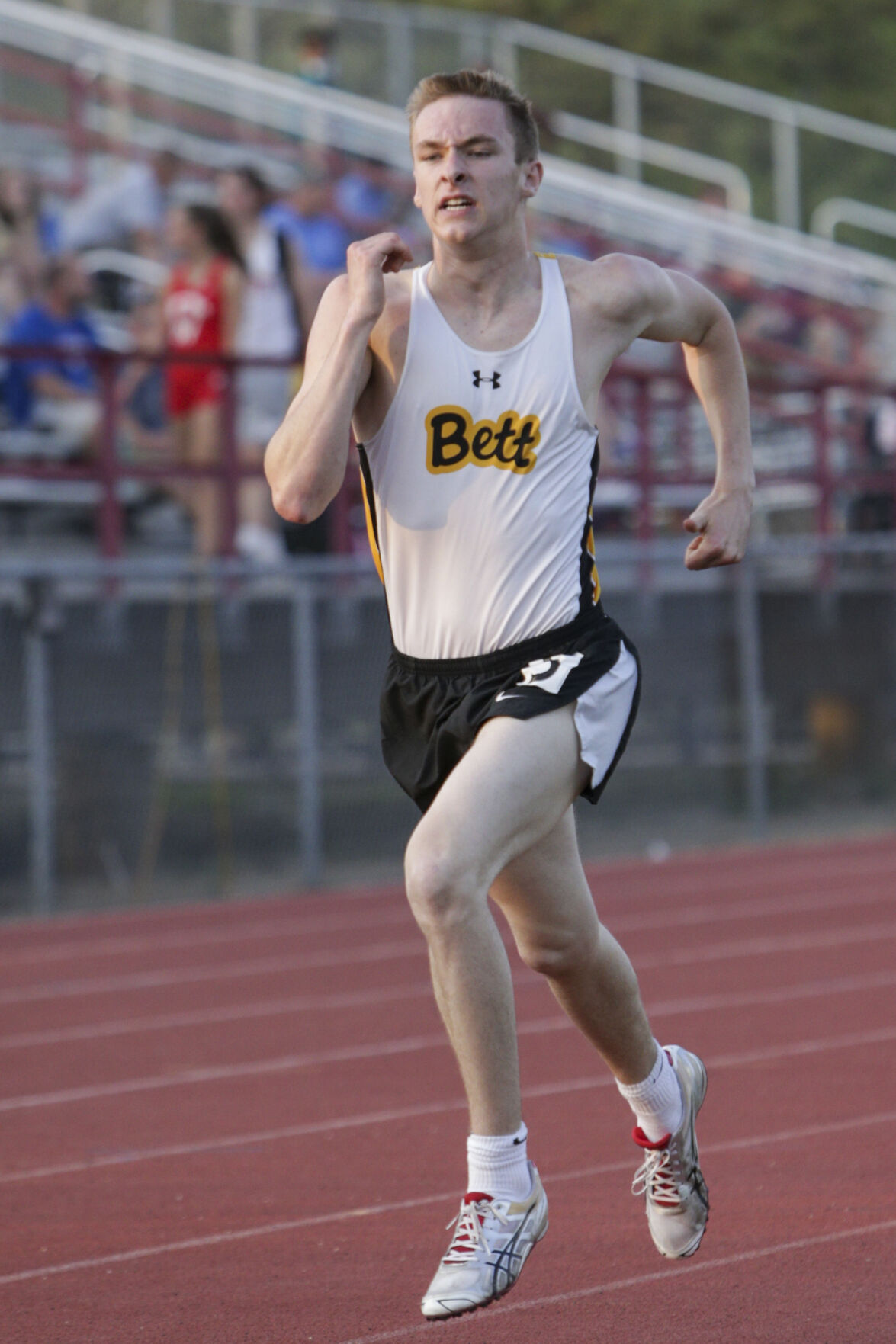 051222-qc-spt-district track-88.jpg